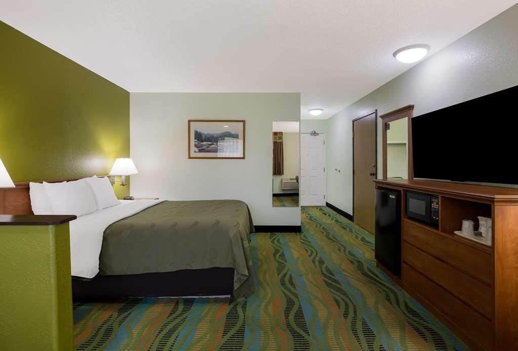Quality Inn & Suites Medford Airport Camera foto